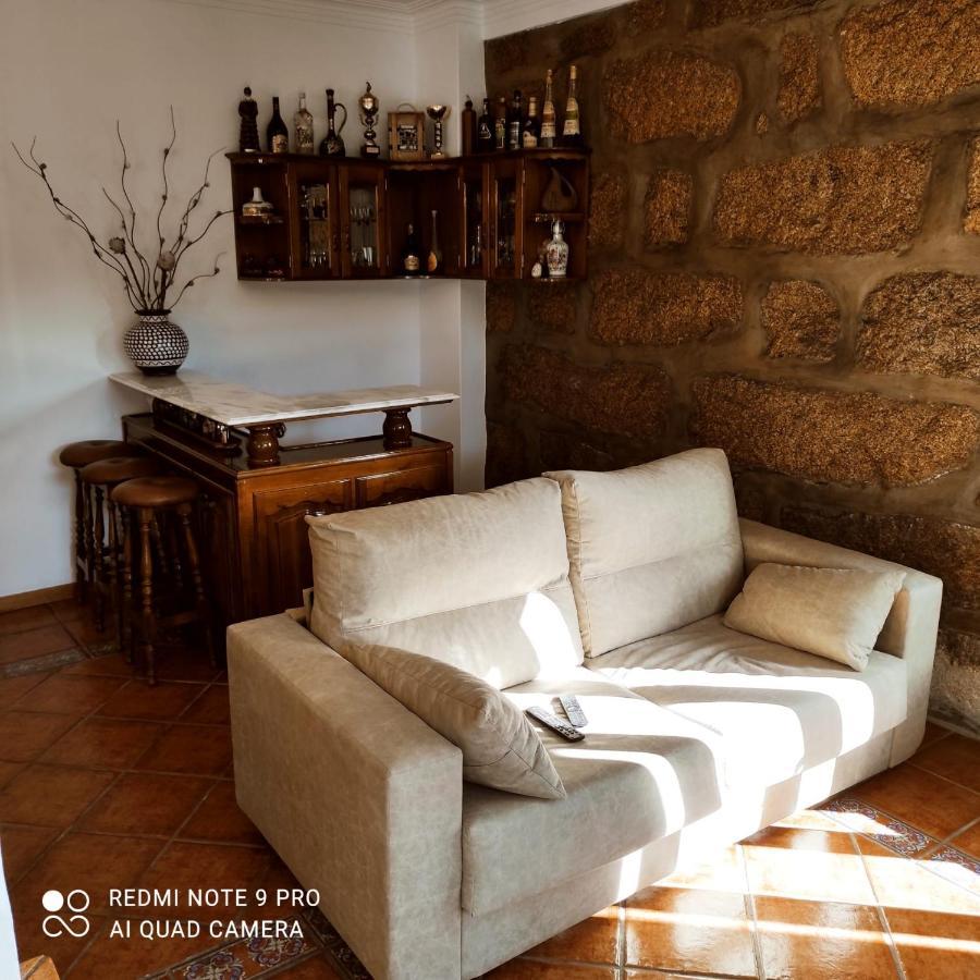 Casa Alem Rio - Quartos Para 6 Hospedes Em 산토티르소 외부 사진