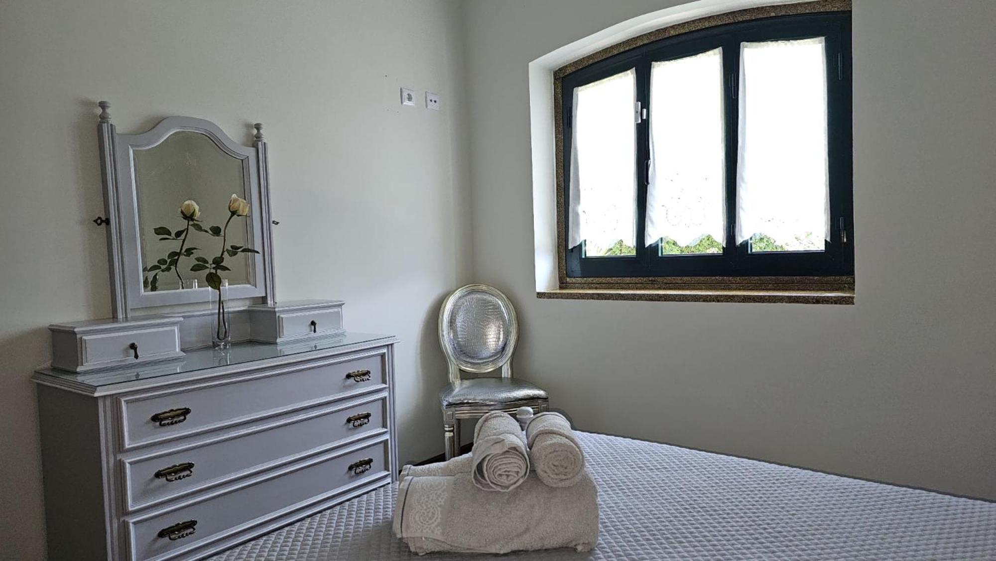 Casa Alem Rio - Quartos Para 6 Hospedes Em 산토티르소 외부 사진